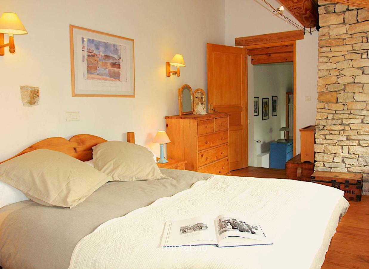 Вилла La Colle En Provence Main House Sigonce Экстерьер фото